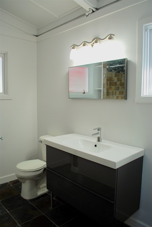 1709 Alpine Road Traverse City, MI 49686 - Photo 6 of 26 1826144-5.JPG