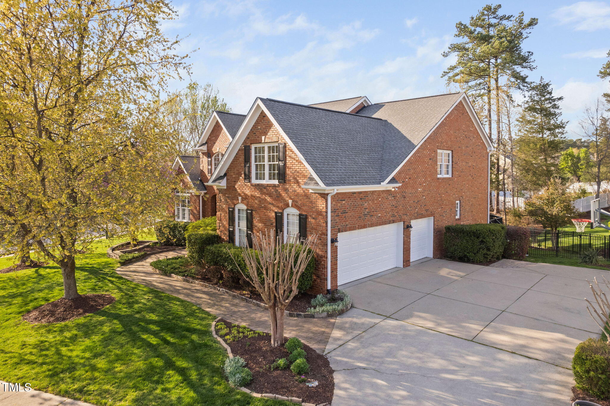 9320 Teton Pines Way Raleigh, NC 27617 - Photo 3 of 94 34-web-or-mls-9320-teton-pines-way