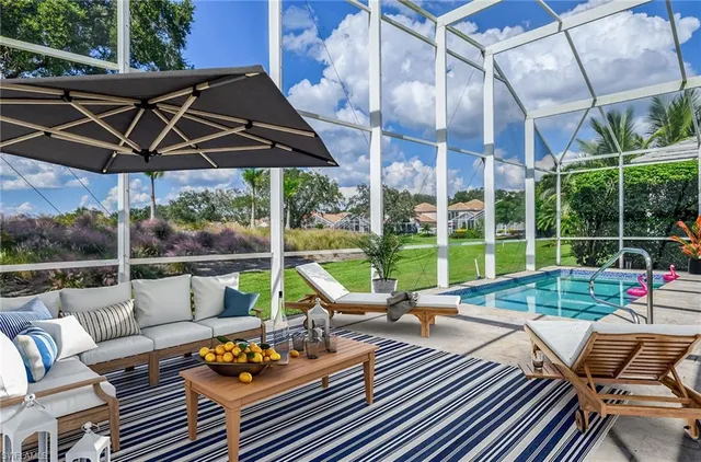 $595,000 | 66 Fountain Circle, Naples, FL 34119