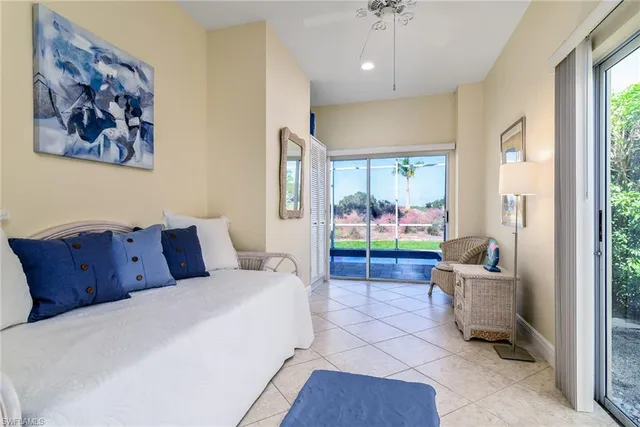 $595,000 | 66 Fountain Circle, Naples, FL 34119