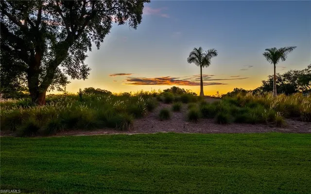 $595,000 | 66 Fountain Circle, Naples, FL 34119
