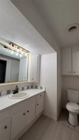 $1,550 | 2744 Briarhurst Drive, Unit 2, Houston, TX 77057