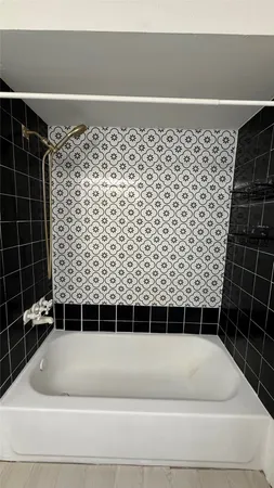 $1,550 | 2744 Briarhurst Drive, Unit 2, Houston, TX 77057