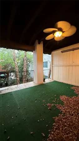 $1,550 | 2744 Briarhurst Drive, Unit 2, Houston, TX 77057