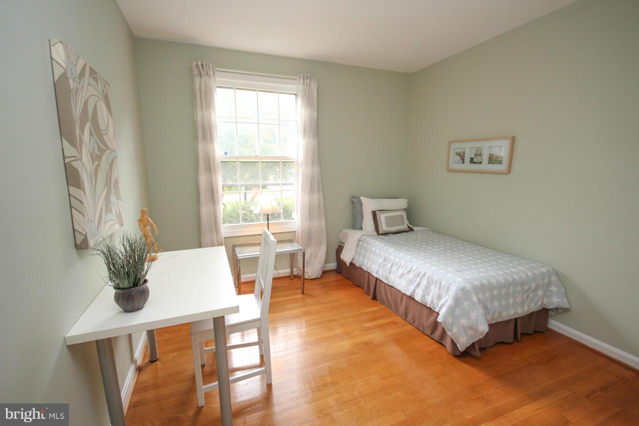 2224 Kings House Road Silver Spring, MD 20905 - Photo 19 of 30 Bedroom