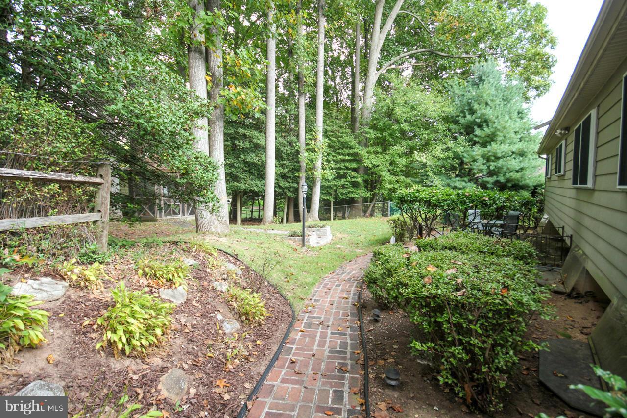 2224 Kings House Road Silver Spring, MD 20905 - Photo 29 of 30 Exterior (Rear)
