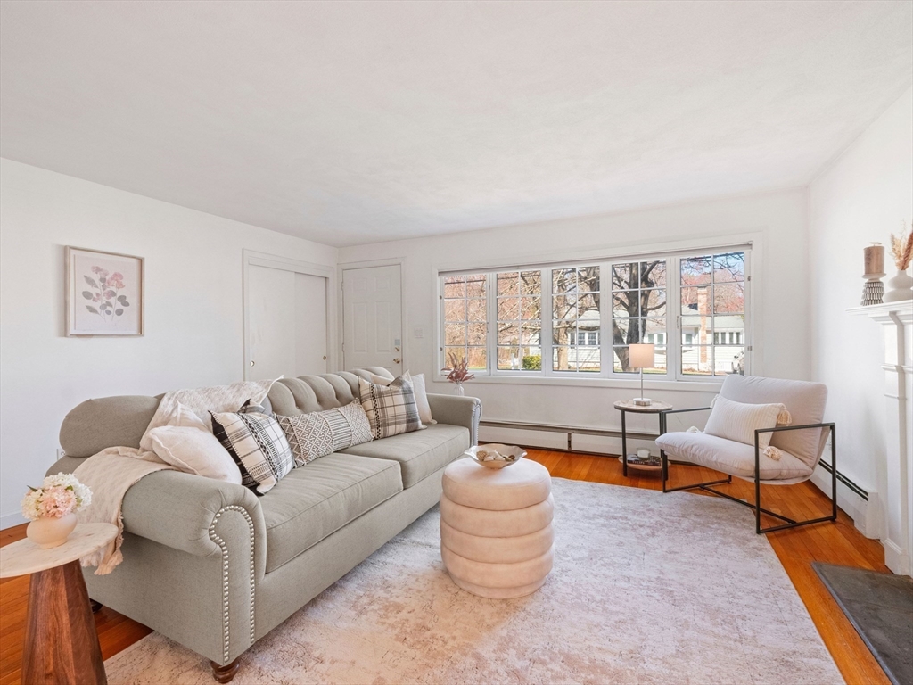 71 Edsel Road Littleton, MA 01460 - Photo 4 of 29 Gallery Image 4