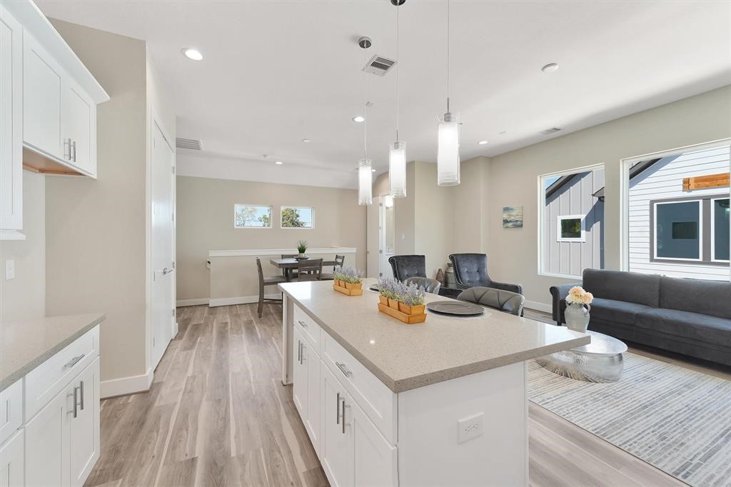 2504 West Tidwell Road, Unit G Houston, TX 77091 - Photo 15 of 30