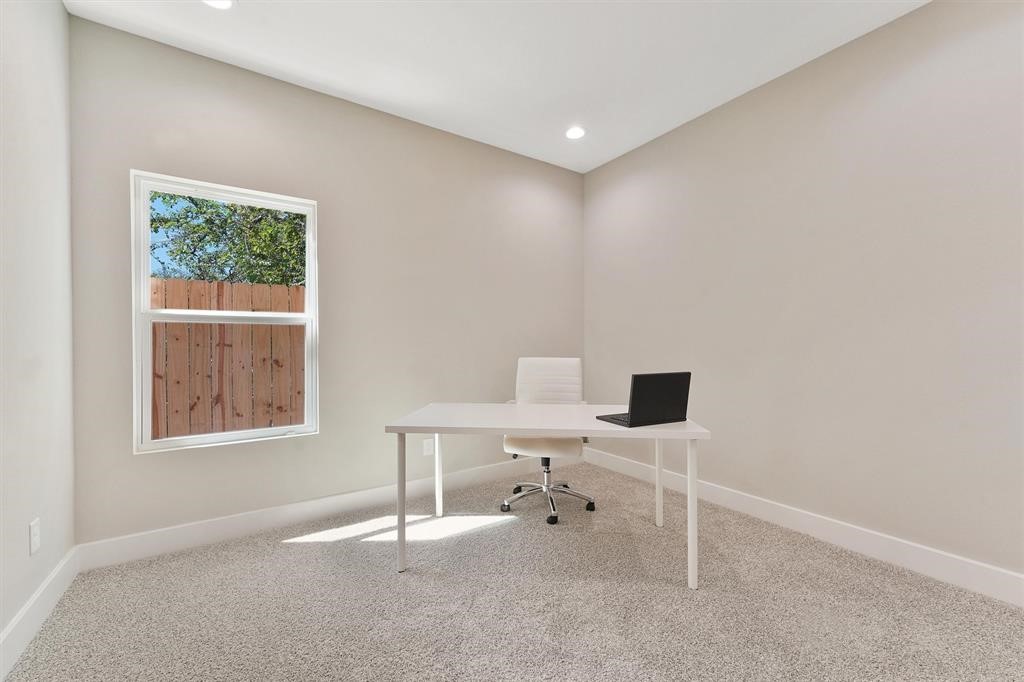 2504 West Tidwell Road, Unit G Houston, TX 77091 - Photo 27 of 30