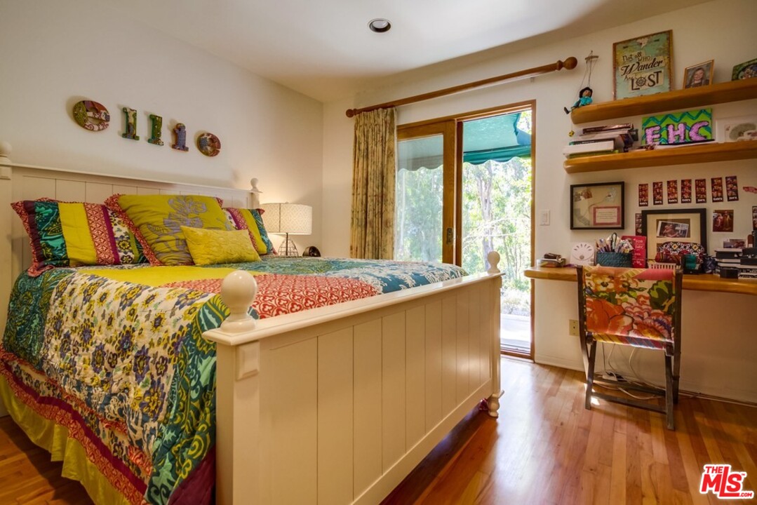 29271 Greenwater Road Malibu, CA 90265 - Photo 28 of 48