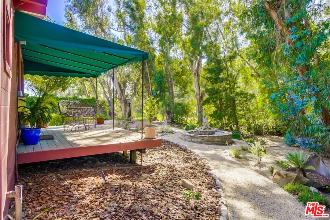 29271 Greenwater Road Malibu, CA 90265 - Photo 39 of 48