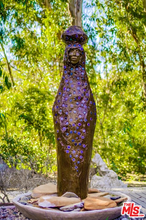 29271 Greenwater Road Malibu, CA 90265 - Photo 45 of 48