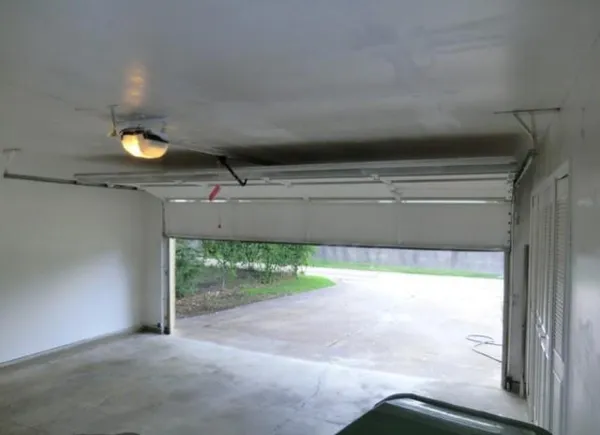 a view of a garage