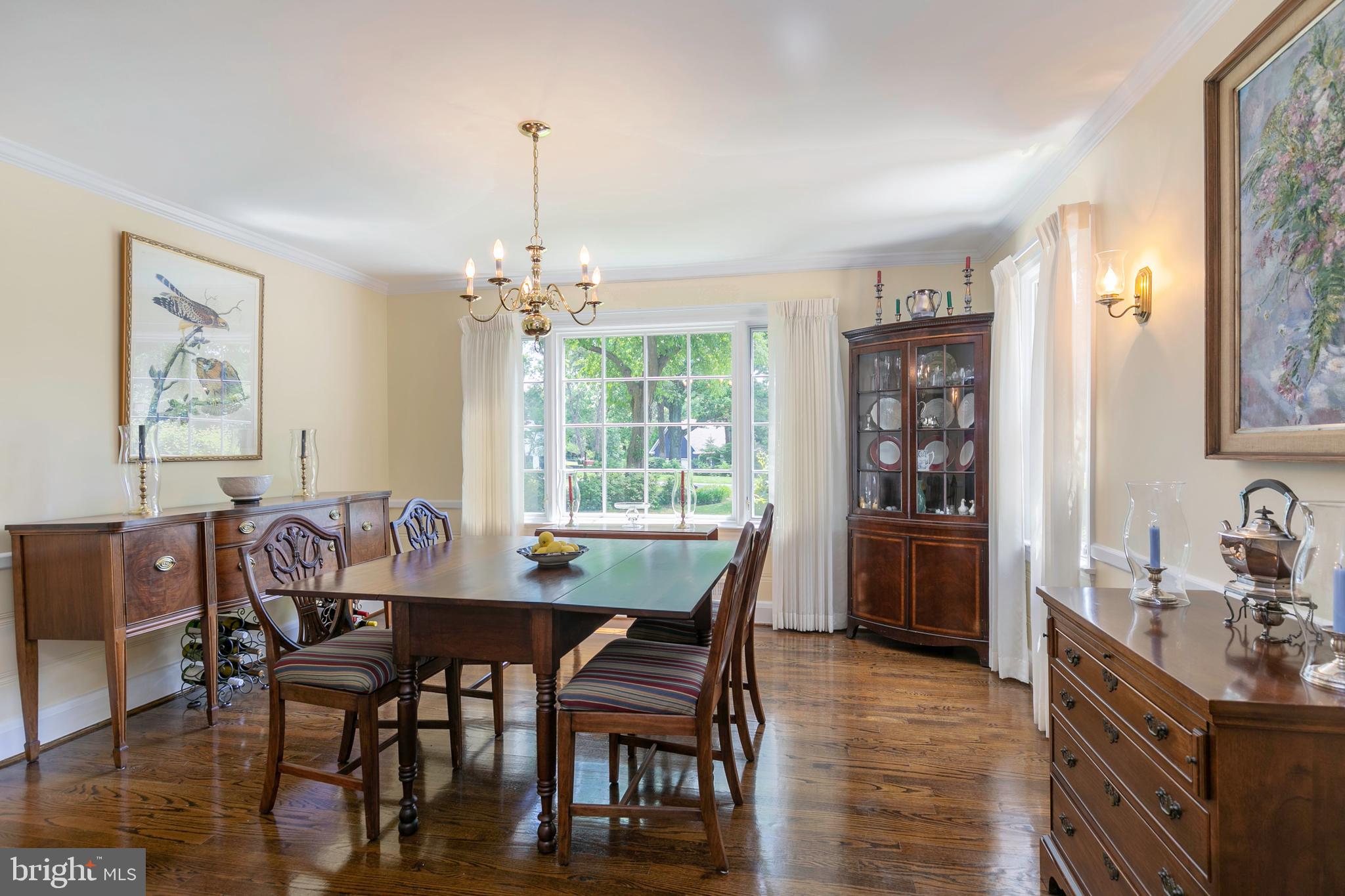 2000 Ferry Farms Road Annapolis, MD 21409 - Photo 18 of 50 Rich toned Hardwoods +Sconces