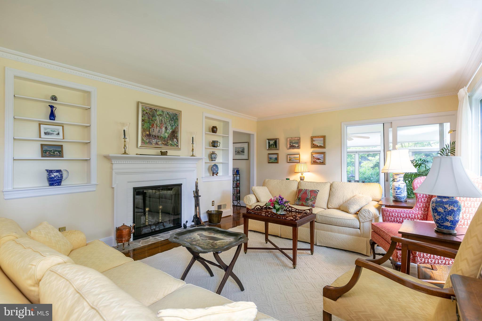 2000 Ferry Farms Road Annapolis, MD 21409 - Photo 23 of 50 Wood Burning Fireplace + shelving!