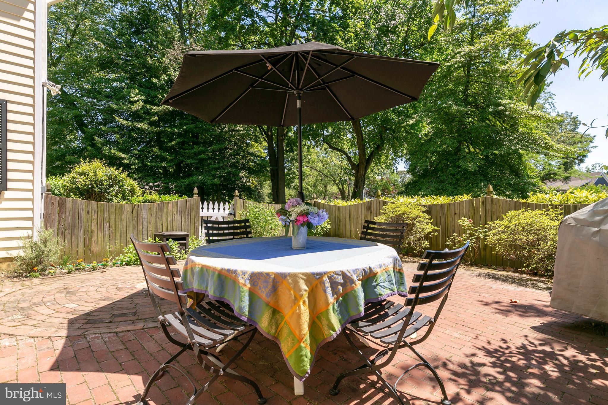 2000 Ferry Farms Road Annapolis, MD 21409 - Photo 37 of 50 Front courtyard terrace!