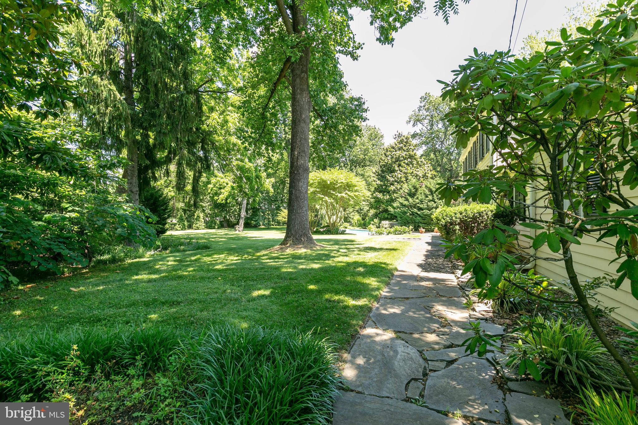 2000 Ferry Farms Road Annapolis, MD 21409 - Photo 42 of 50 Stone walkway to original front door!