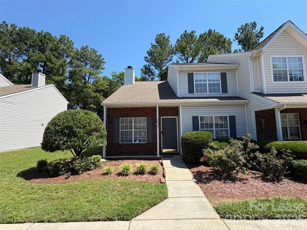$1,900 | 12637 Tucker Crossing Lane, Charlotte, NC 28273
