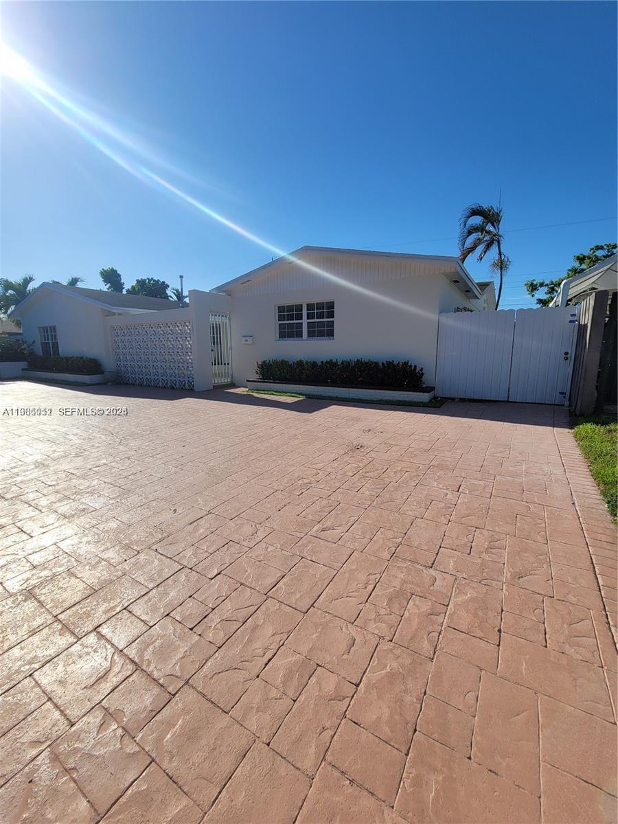 12305 Southwest 42nd Street Miami, FL 33175 - Photo 1 of 57 Driveway
