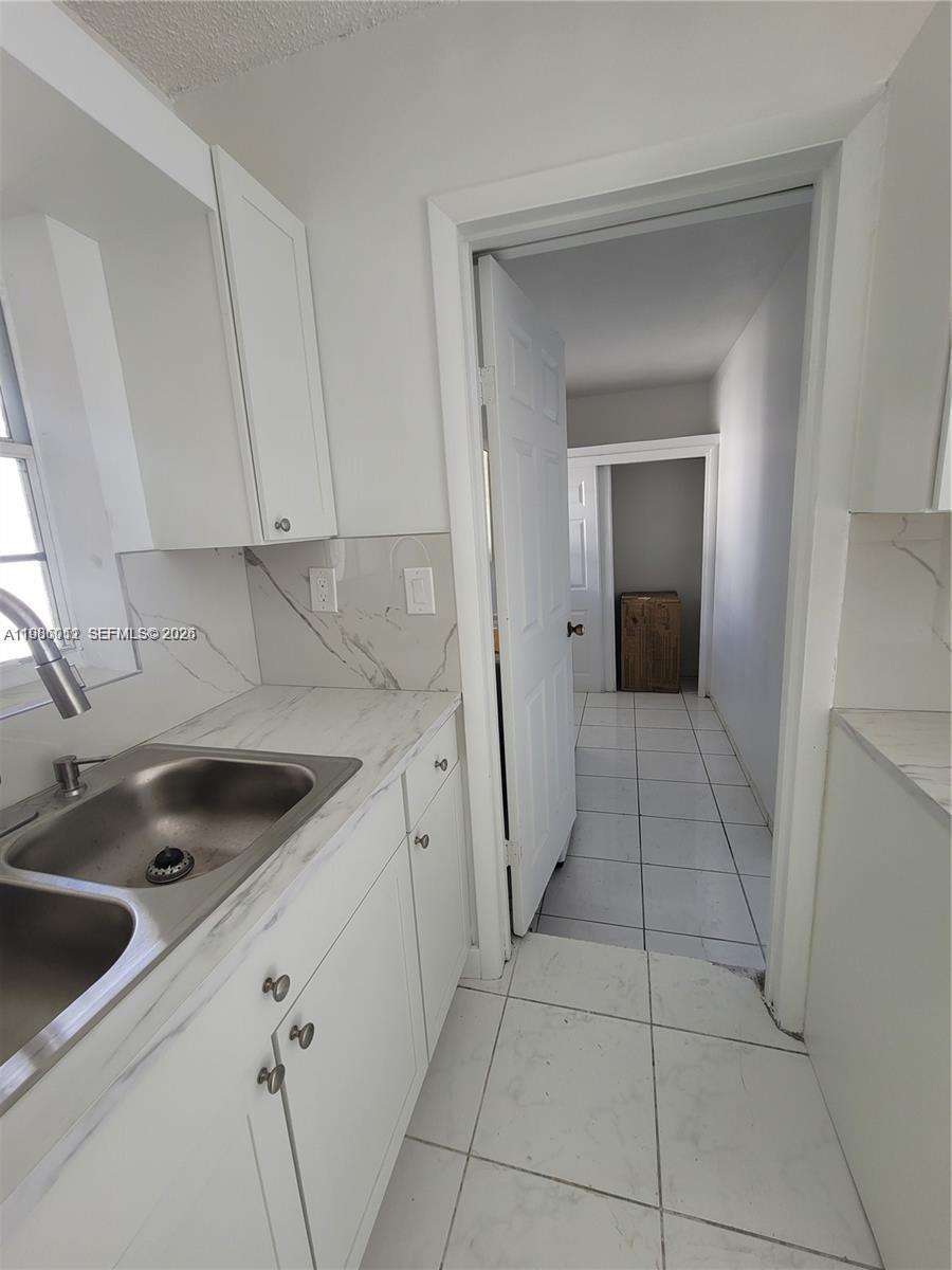 12305 Southwest 42nd Street Miami, FL 33175 - Photo 20 of 57