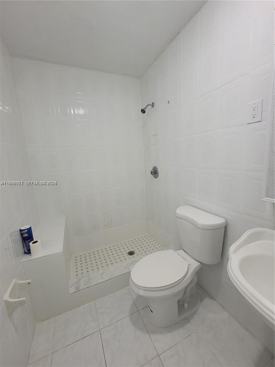 12305 Southwest 42nd Street Miami, FL 33175 - Photo 28 of 57