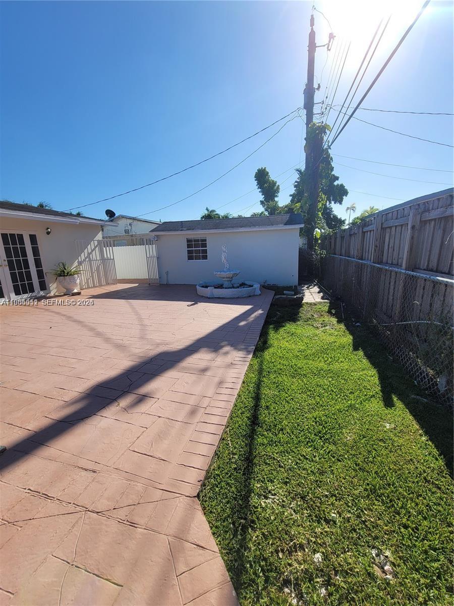 12305 Southwest 42nd Street Miami, FL 33175 - Photo 34 of 57