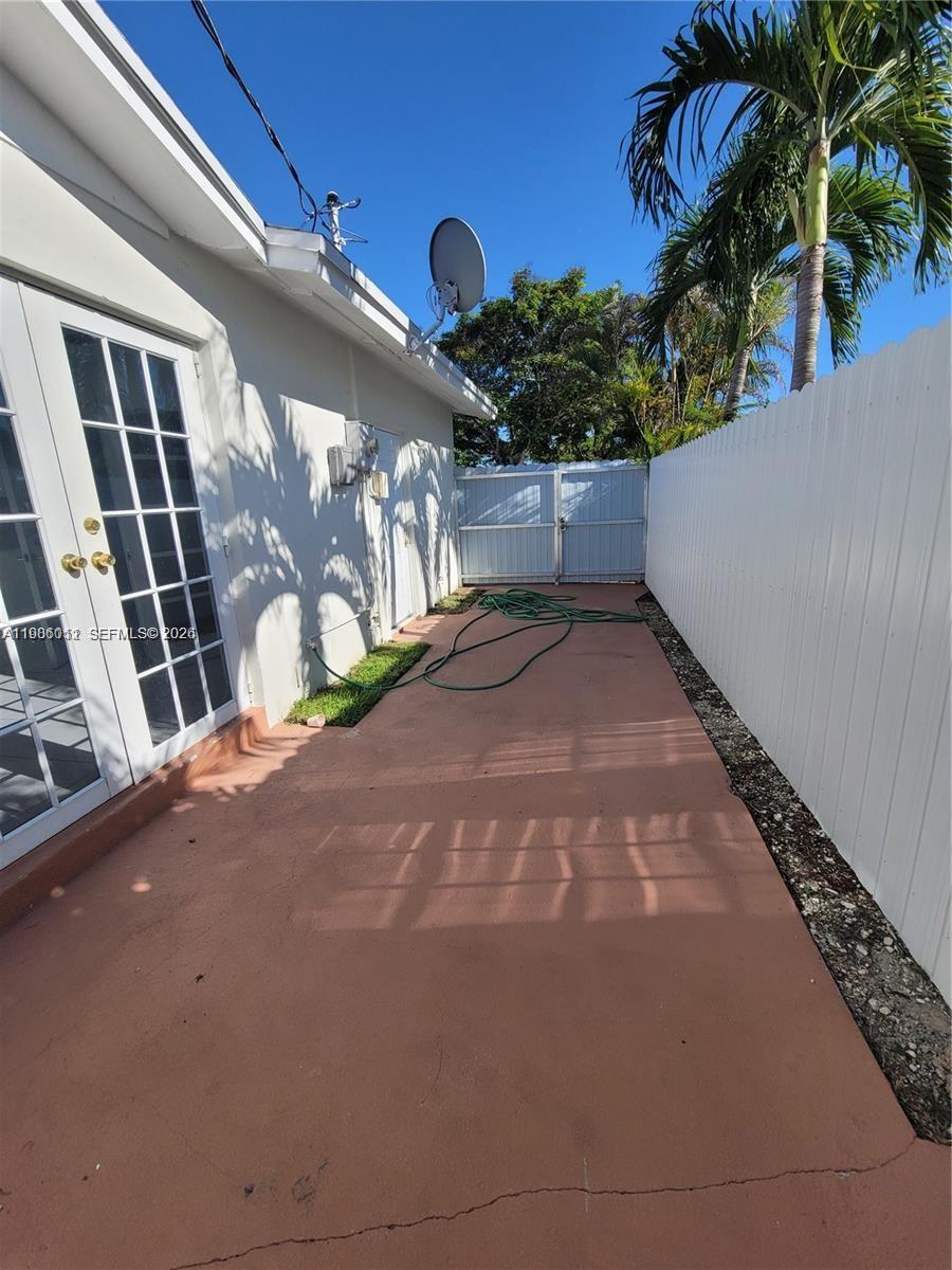 12305 Southwest 42nd Street Miami, FL 33175 - Photo 39 of 57 Left side