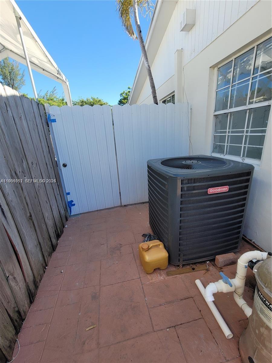 12305 Southwest 42nd Street Miami, FL 33175 - Photo 41 of 57