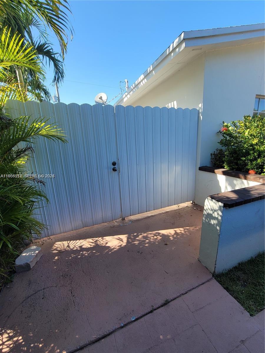 12305 Southwest 42nd Street Miami, FL 33175 - Photo 54 of 57
