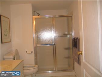 1225 Norwalk Road, Unit 13 Philadelphia, PA 19115 - Photo 8 of 10 Bathroom