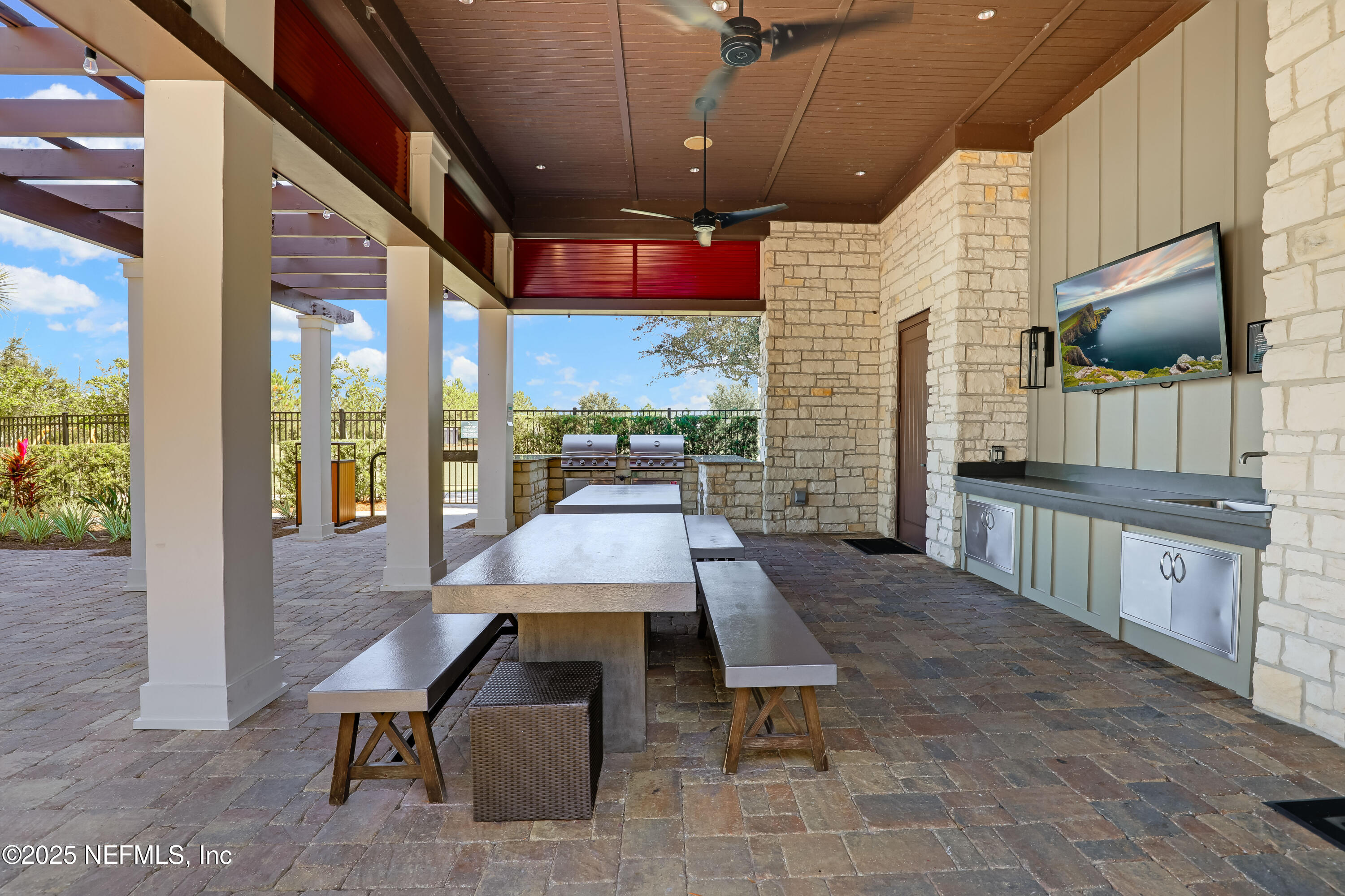 129 Appleton Court St. Augustine, FL 32092 - Photo 49 of 66 49 Outdoor Kitchen