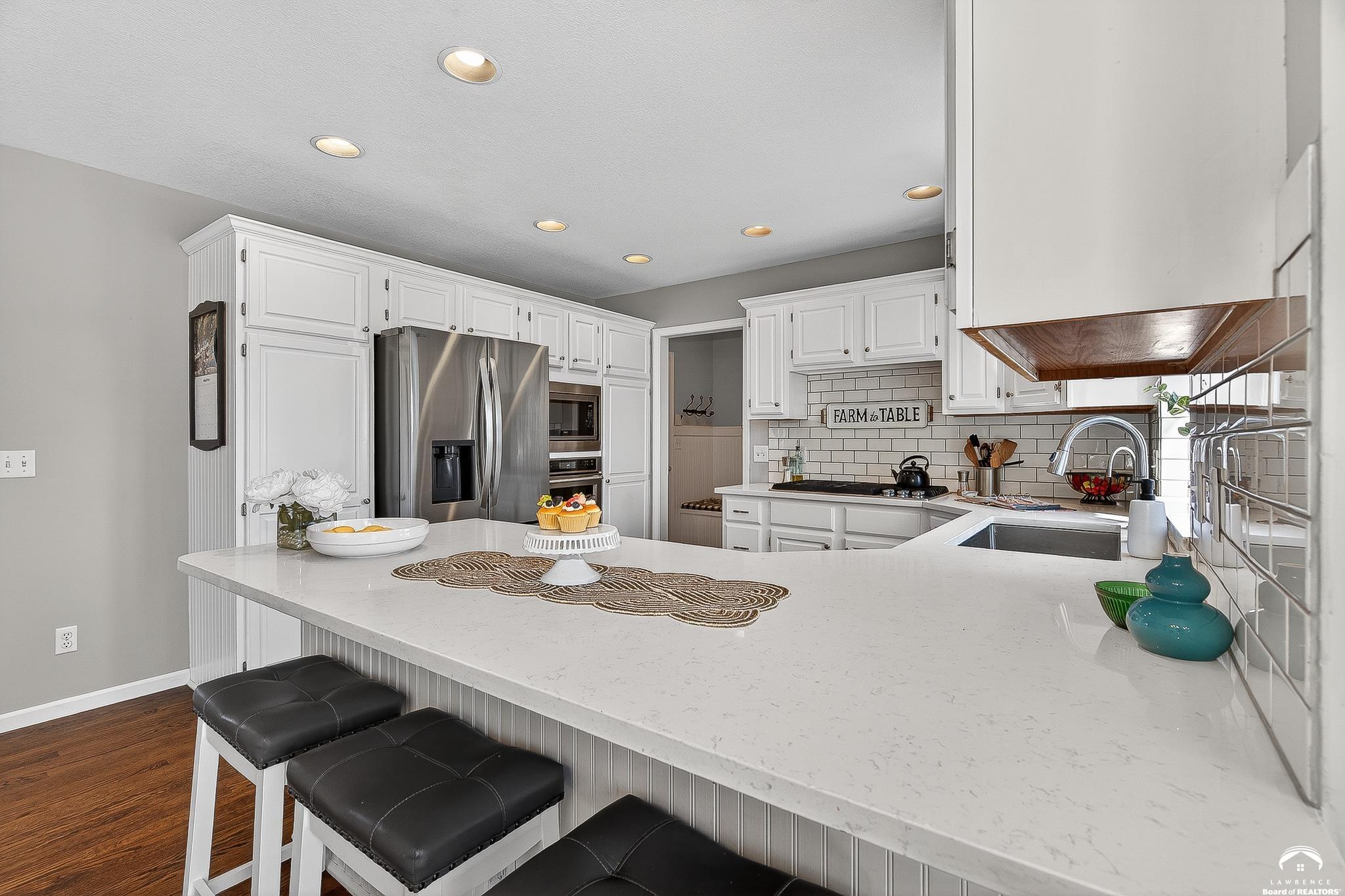 1425 West Riverside Drive Lawrence, KS 66044 - Photo 17 of 69
