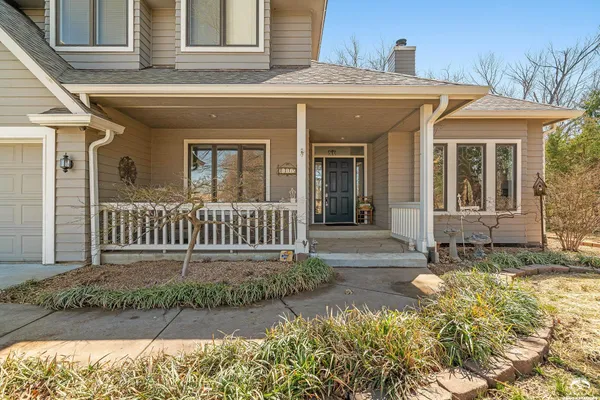 $524,900 | 1425 West Riverside Drive, Lawrence, KS 66044