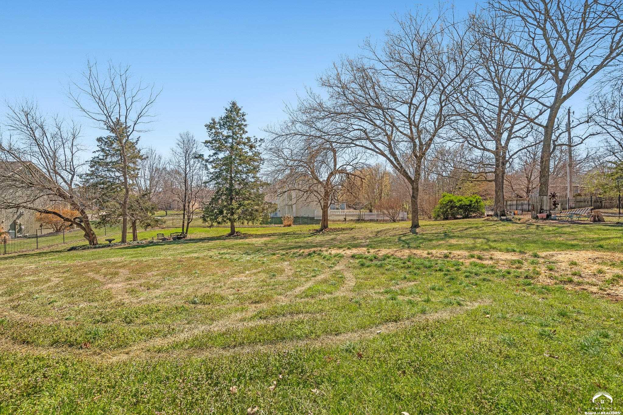 1425 West Riverside Drive Lawrence, KS 66044 - Photo 60 of 69