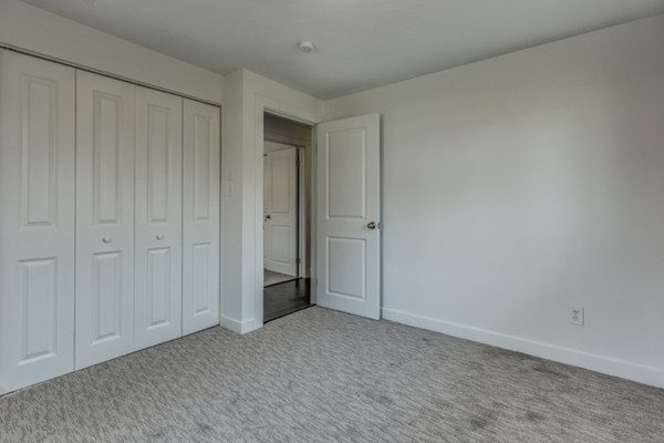 15 Waterhouse Road Stoneham, MA 02180 - Photo 14 of 23 Gallery Image 14