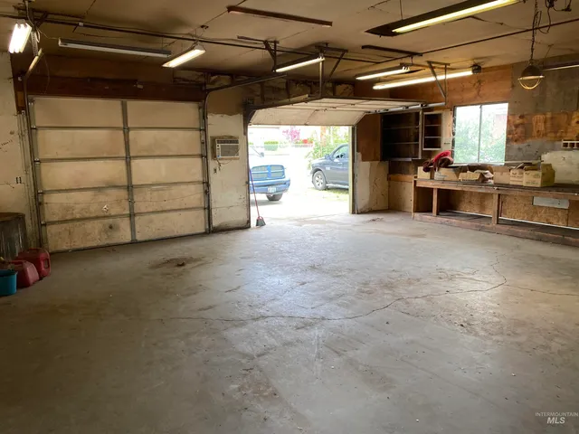 $375,000 | 408 West 3rd Street, Weiser, ID 83672