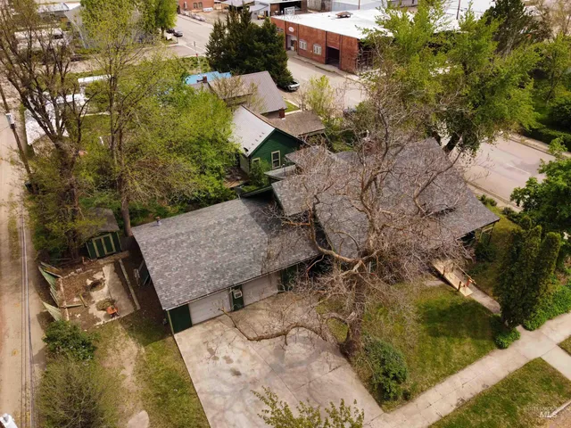 $375,000 | 408 West 3rd Street, Weiser, ID 83672