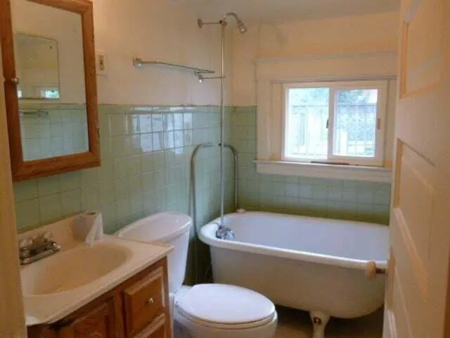 $330,000 | 117 Northeast Leonard Grand Rapids, Grand Rapids, MI 49503