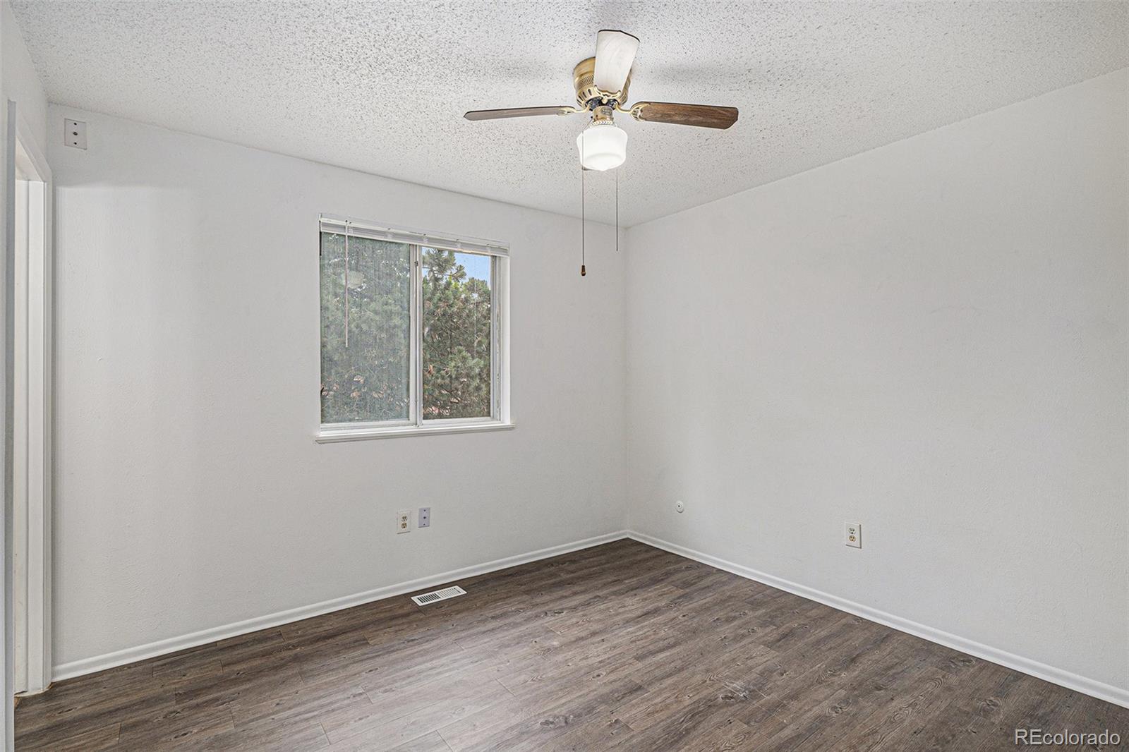 2832 South Mobile Street Aurora, CO 80013 - Photo 8 of 10