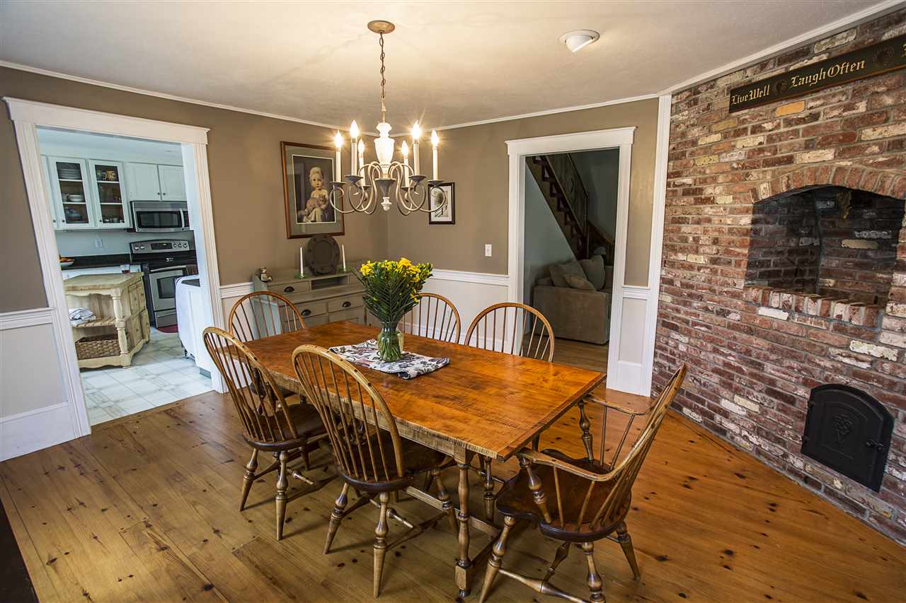 4 Wryan Road Derry, NH 03038 - Photo 3 of 27
