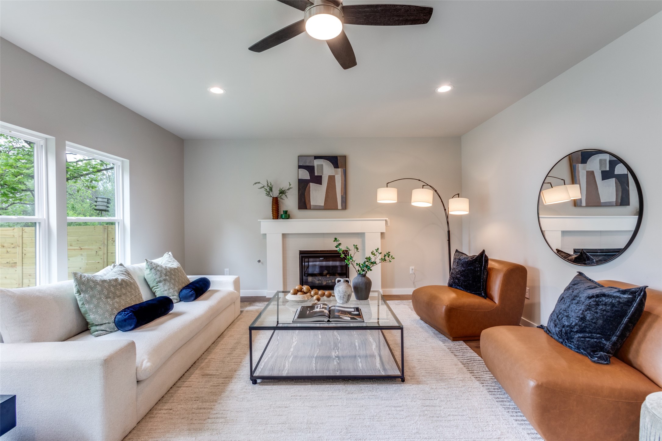 8012 Gault Street Austin, TX 78757 - Photo 6 of 47