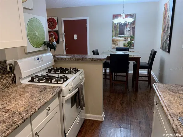 $1,200 | 1700 Southwest 16th Court, Unit C26, Gainesville, FL 32608