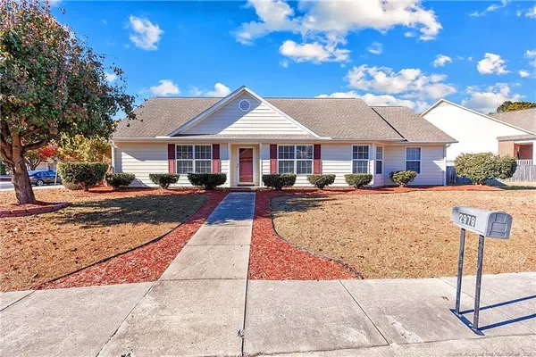 $1,695 | 2978 Brookcrossing Drive, Fayetteville, NC 28306