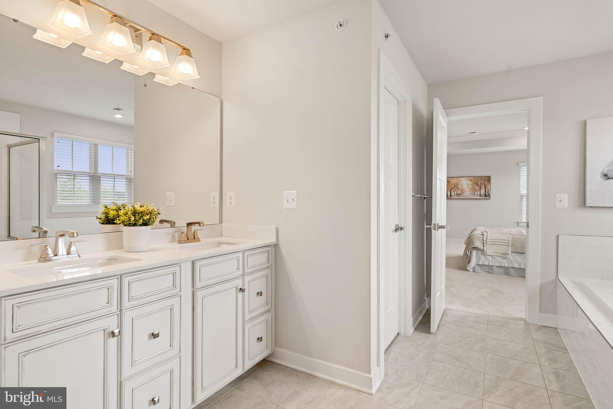 11285 Wheeler Ridge Drive Manassas, VA 20109 - Photo 29 of 63 Attractive double vanity