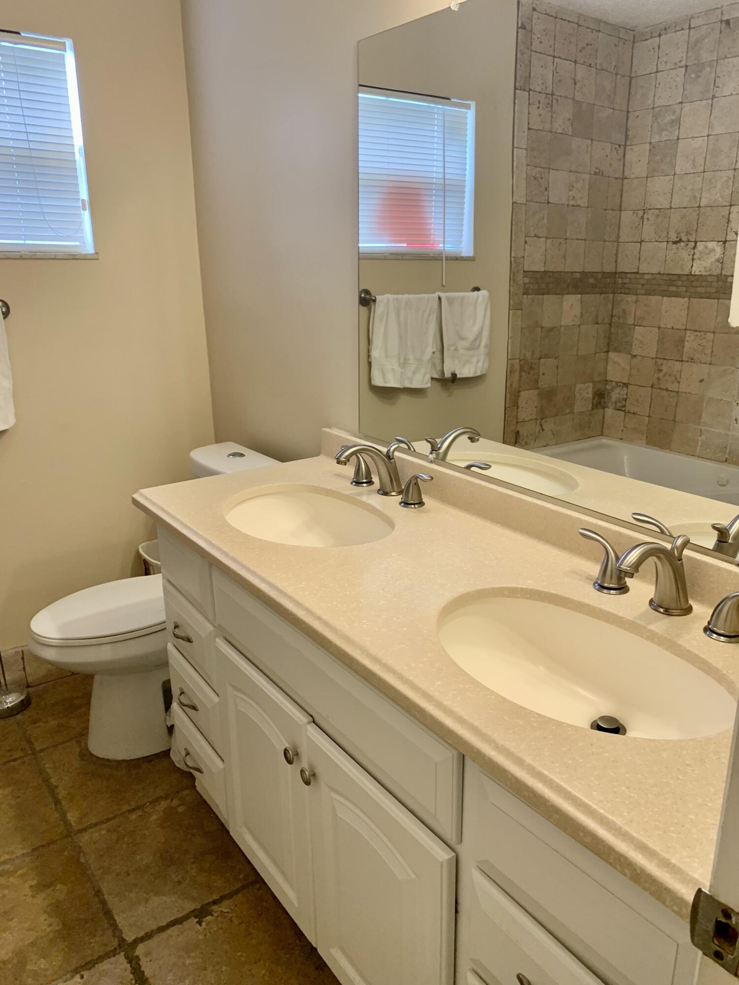 5096 Madison Road Delray Beach, FL 33484 - Photo 11 of 13 CA2EE2DD-D515-4DDB-AB33-95ABF59E5647