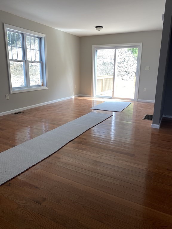 1089 A Millbury Street Worcester, MA 01607 - Photo 9 of 18