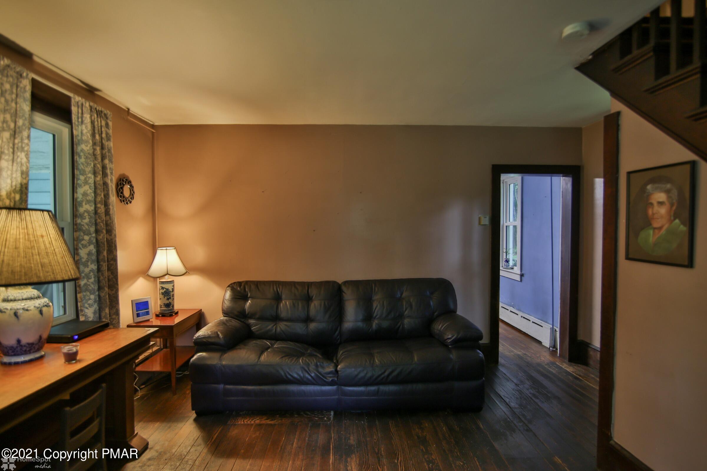 133 Lower Swiftwater Road Mount Pocono, PA 18344 - Photo 5 of 21 HSM (6 of 31)