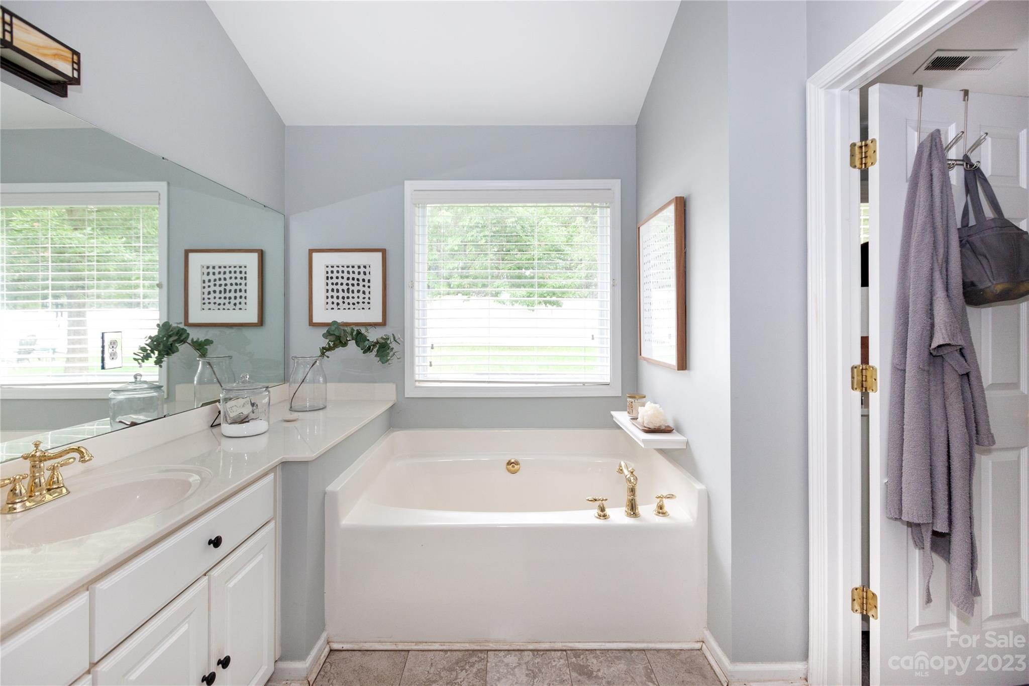 9708 Needlepoint Road Charlotte, NC 28215 - Photo 24 of 33 Gallery Image 24