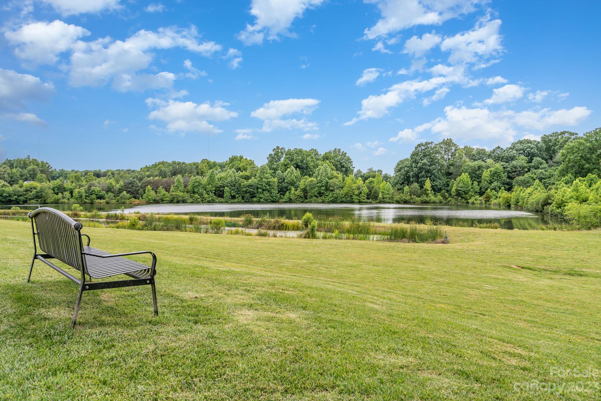 9708 Needlepoint Road Charlotte, NC 28215 - Photo 33 of 33 Gallery Image 33
