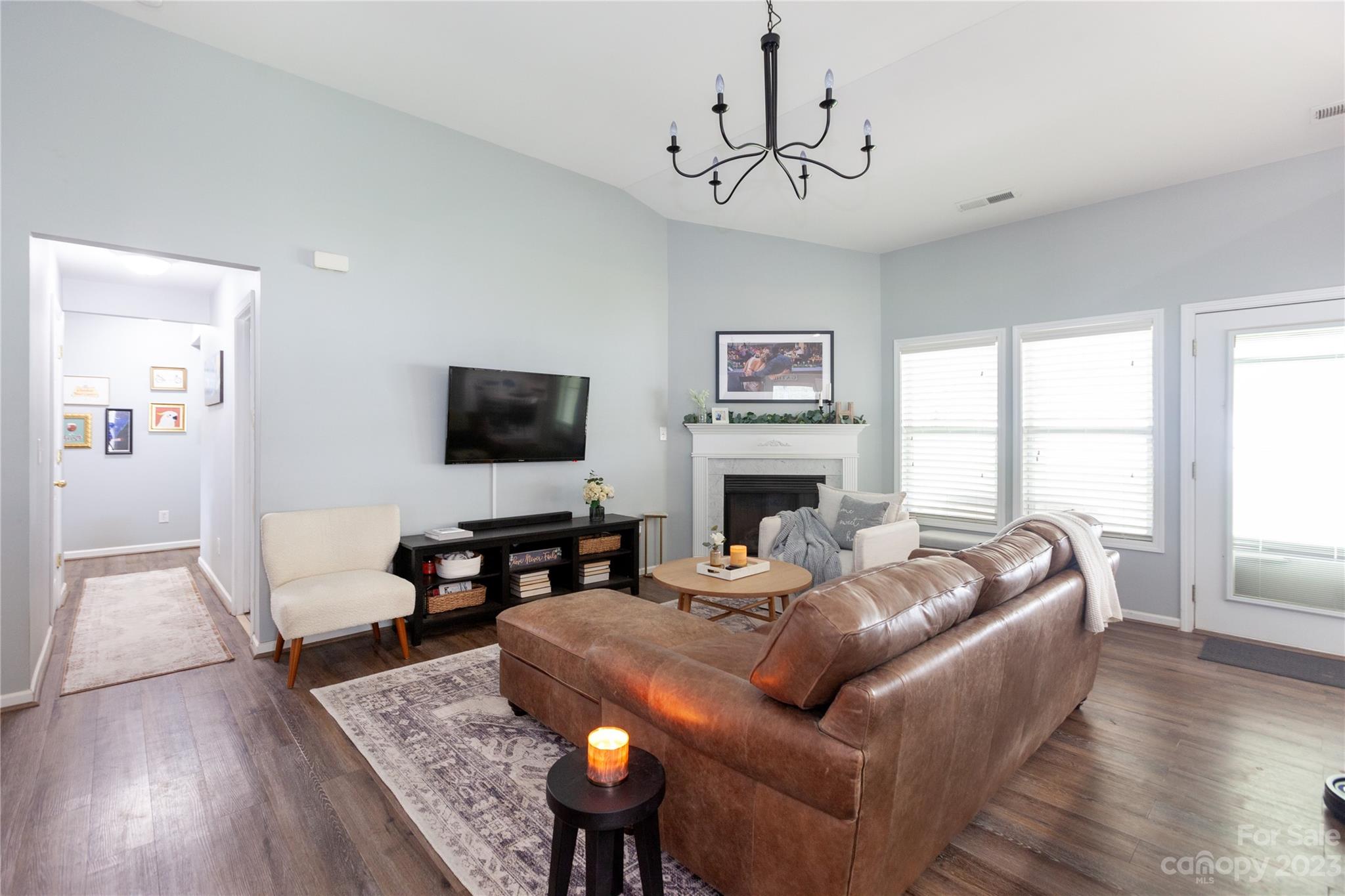 9708 Needlepoint Road Charlotte, NC 28215 - Photo 8 of 33 Gallery Image 8
